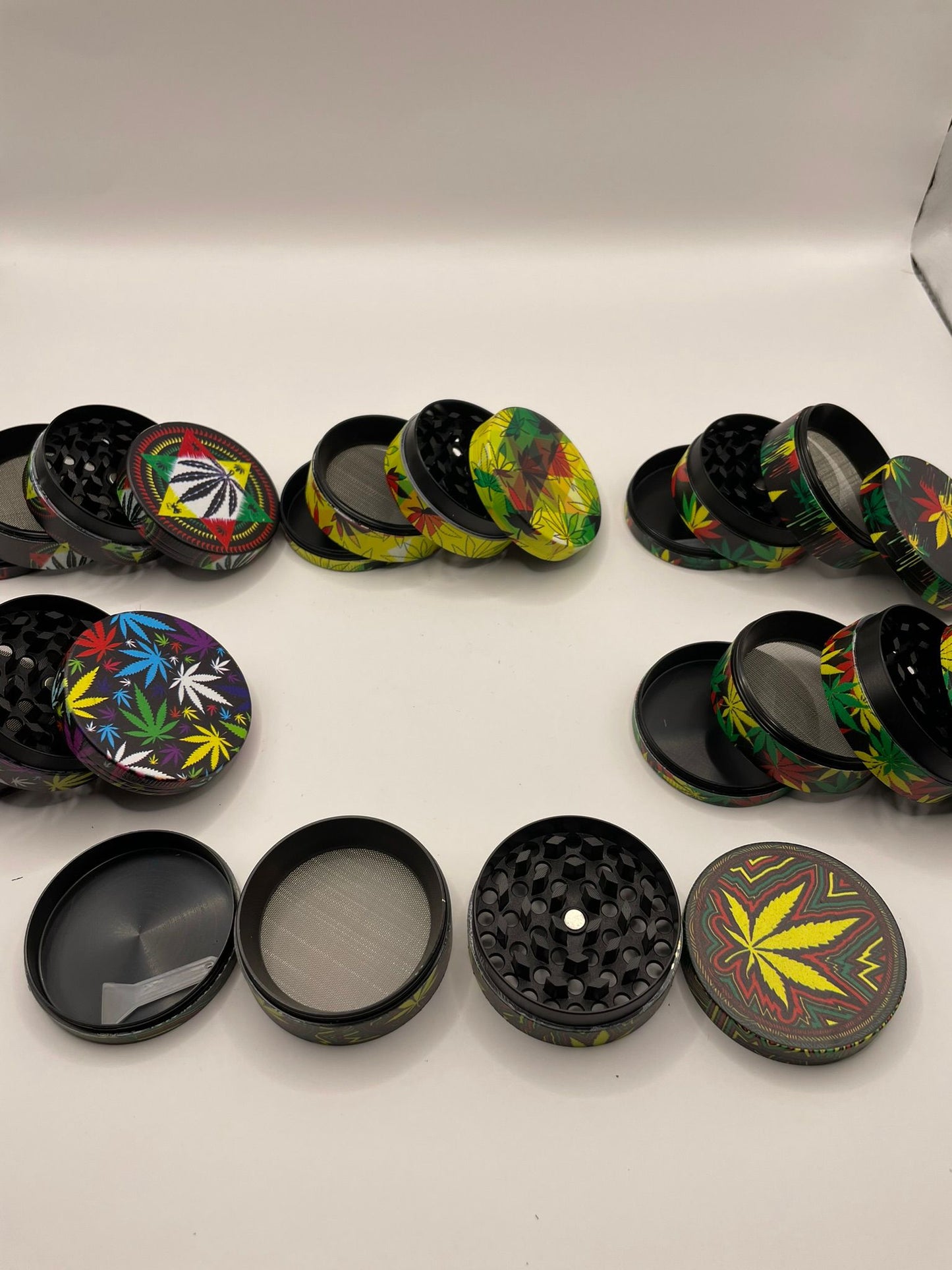 Metal Herbs Grinder - 4 Part